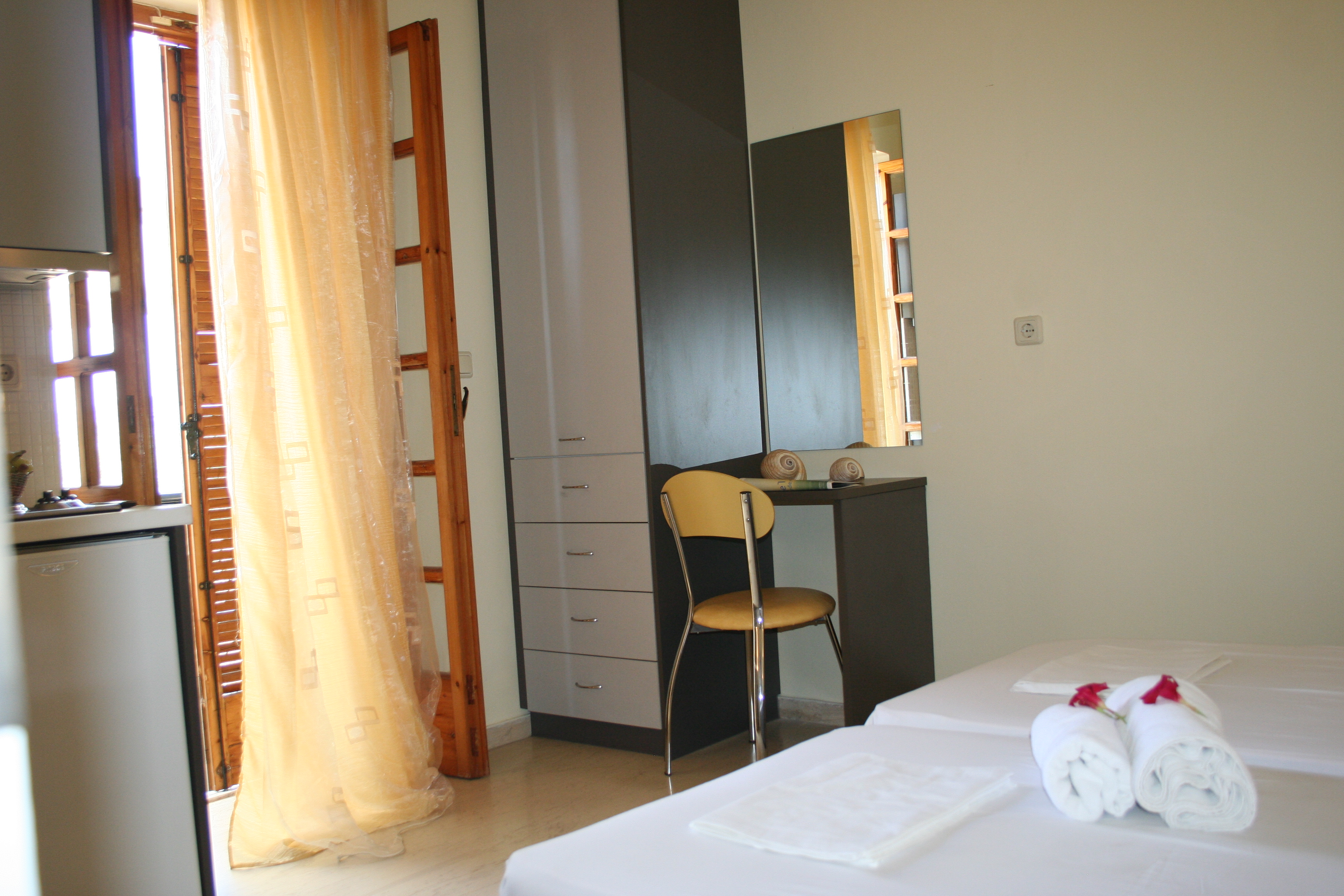 Nikas Rooms & Apartments