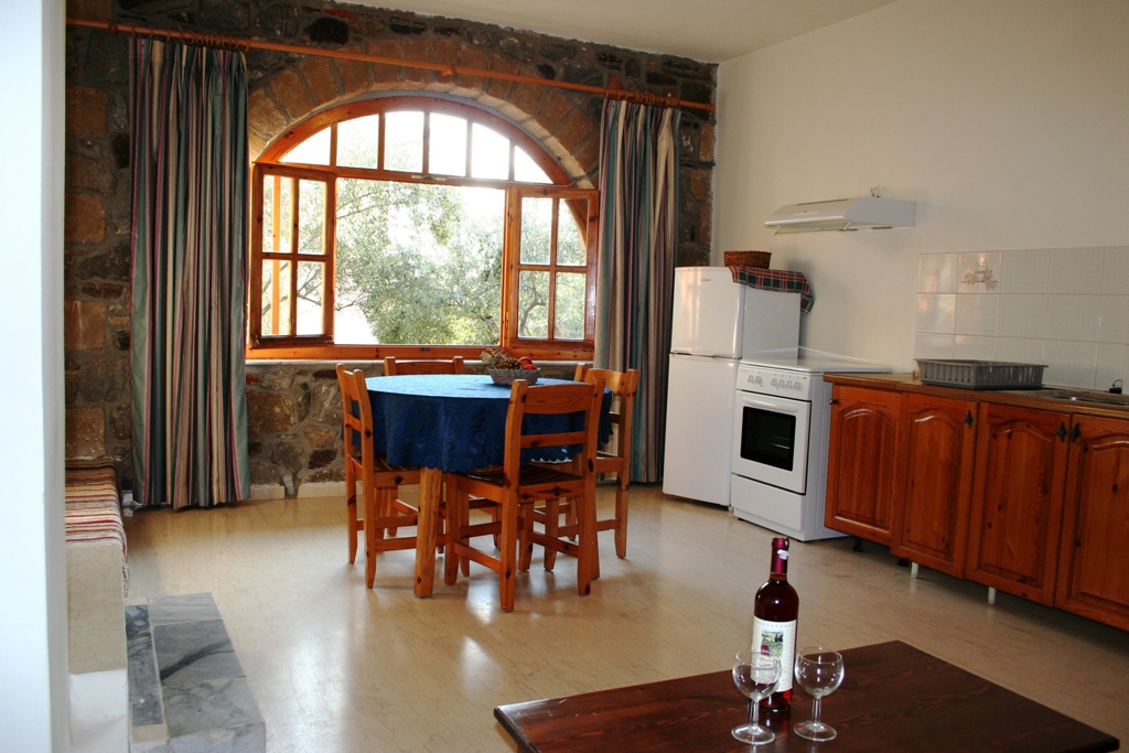 Nikas Rooms & Apartments