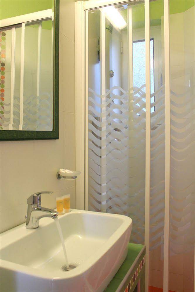 Amaryllis Hotel Apartments