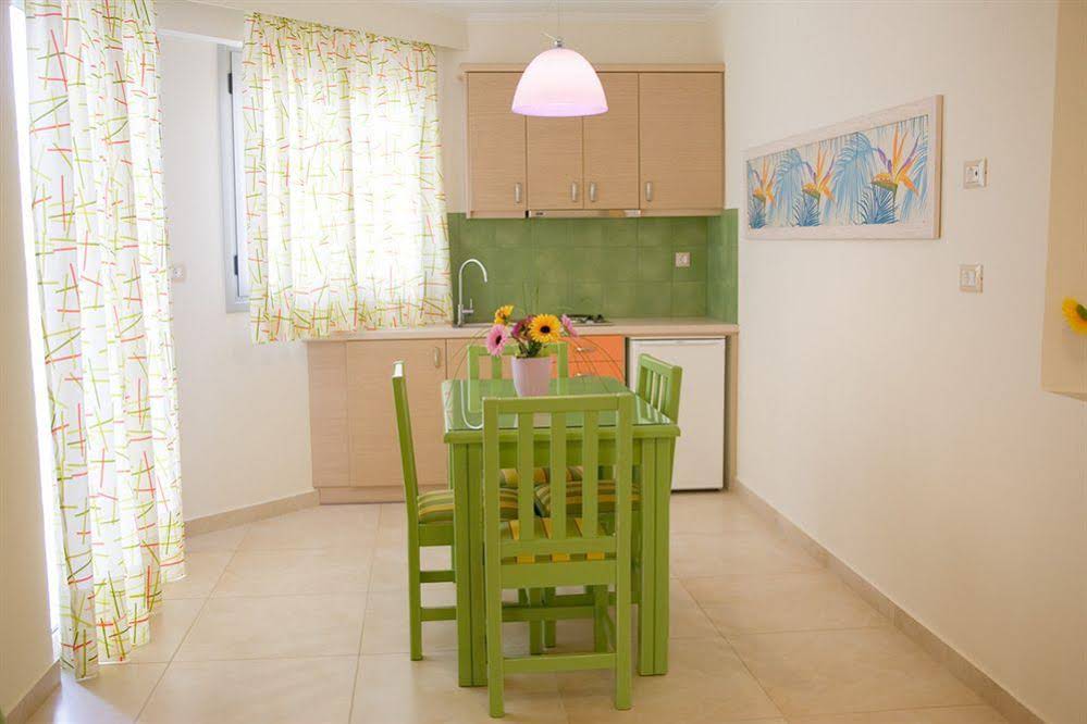 Amaryllis Hotel Apartments