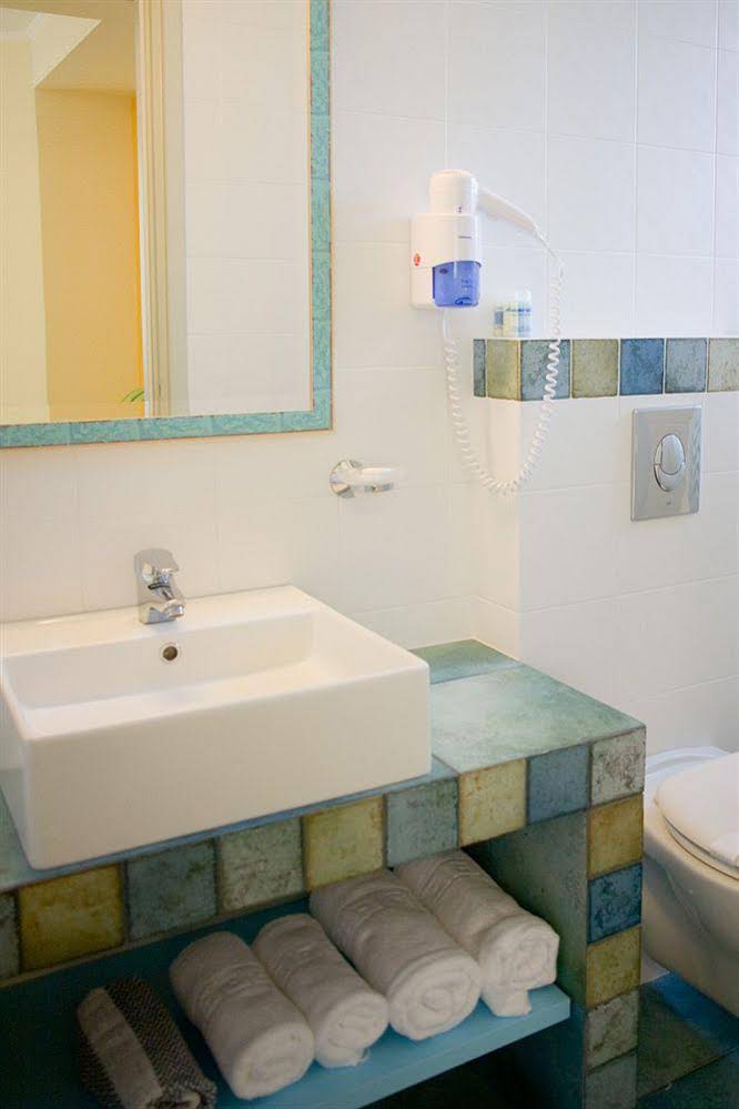 Amaryllis Hotel Apartments