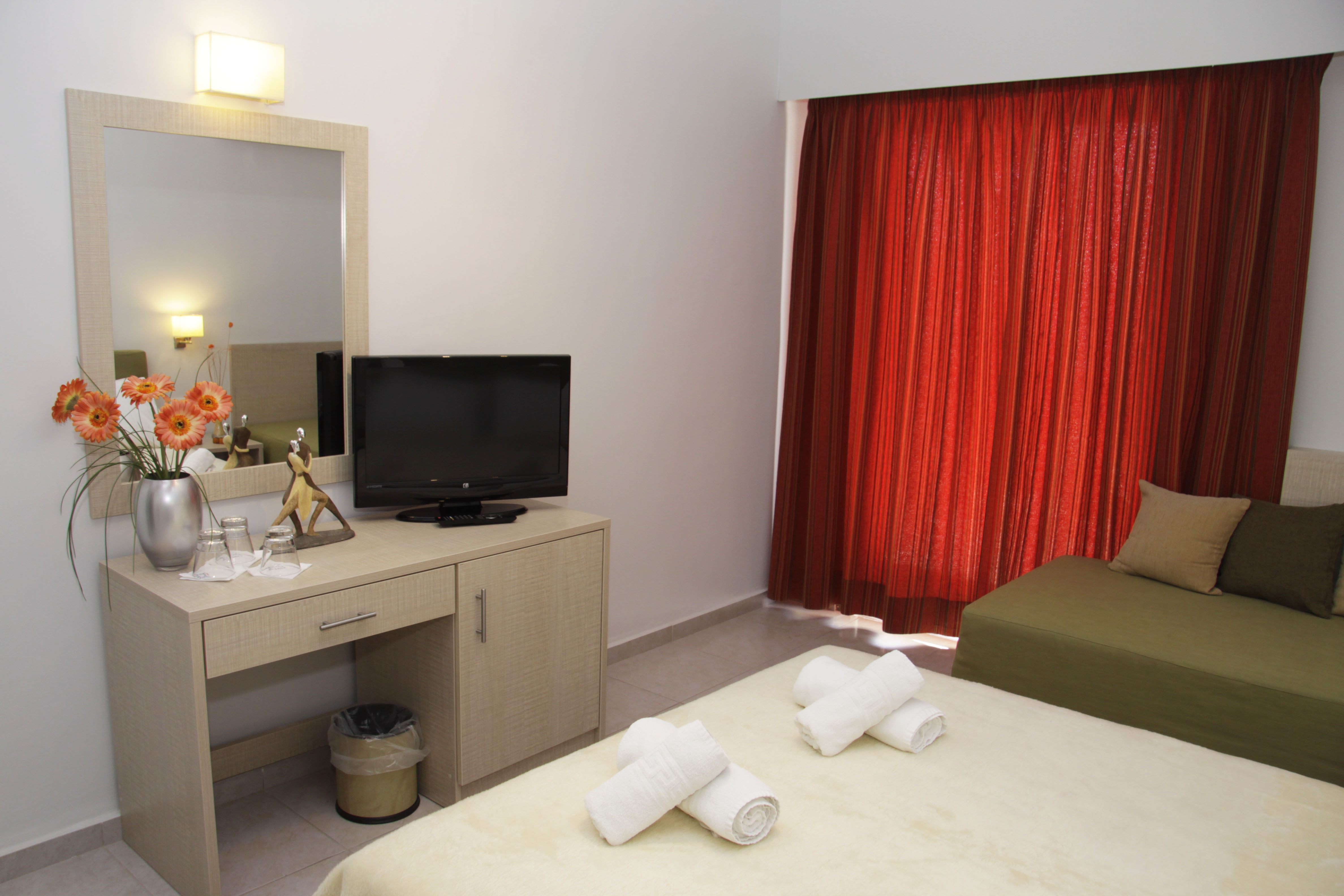 Golden Beach Tolo