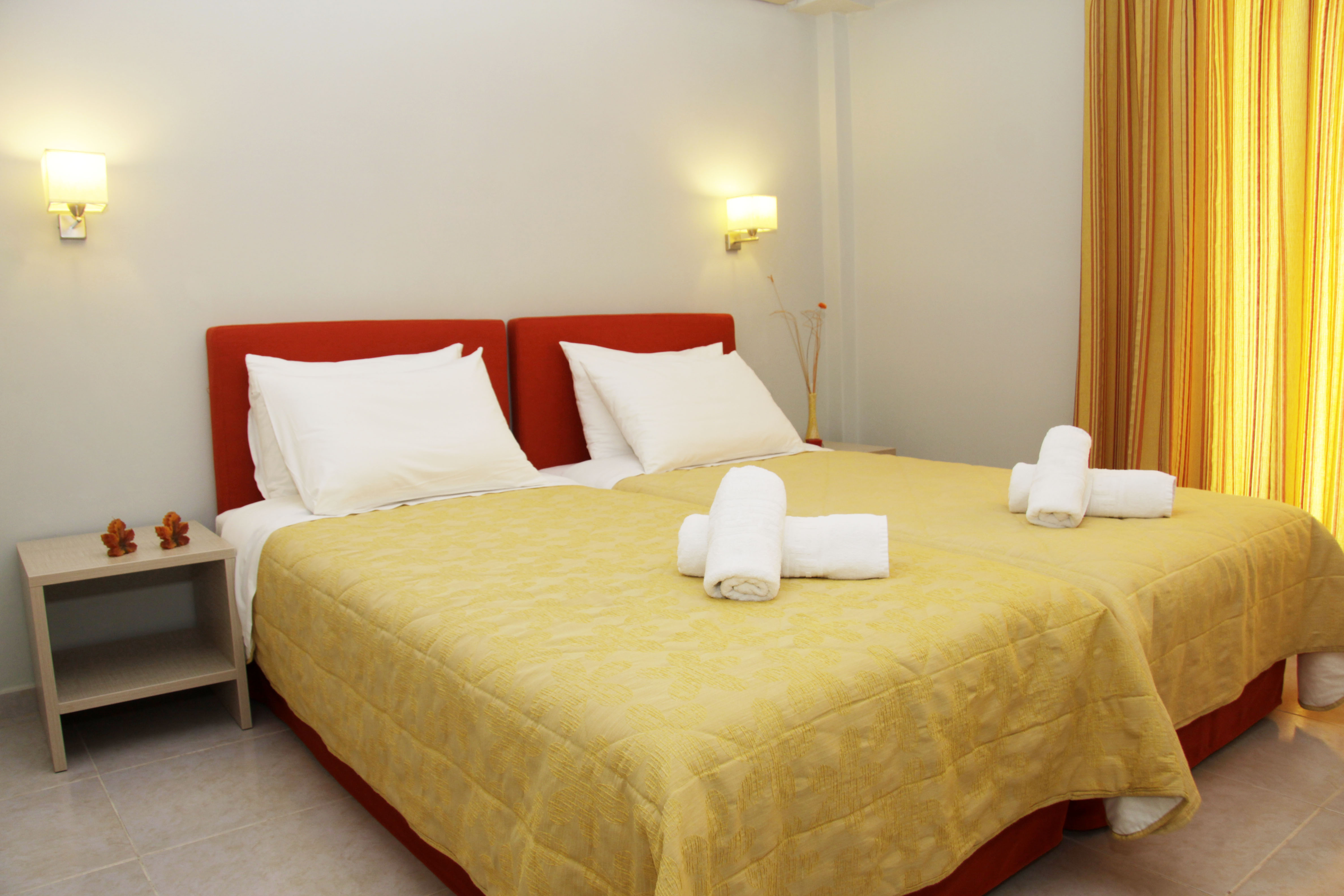 Golden Beach Tolo
