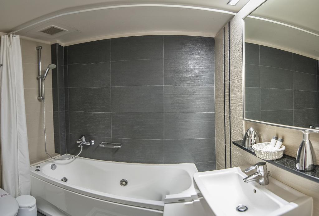 King Minos Hotel