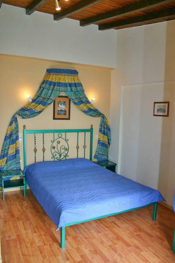 Kleoni Club Hotel & Apartments