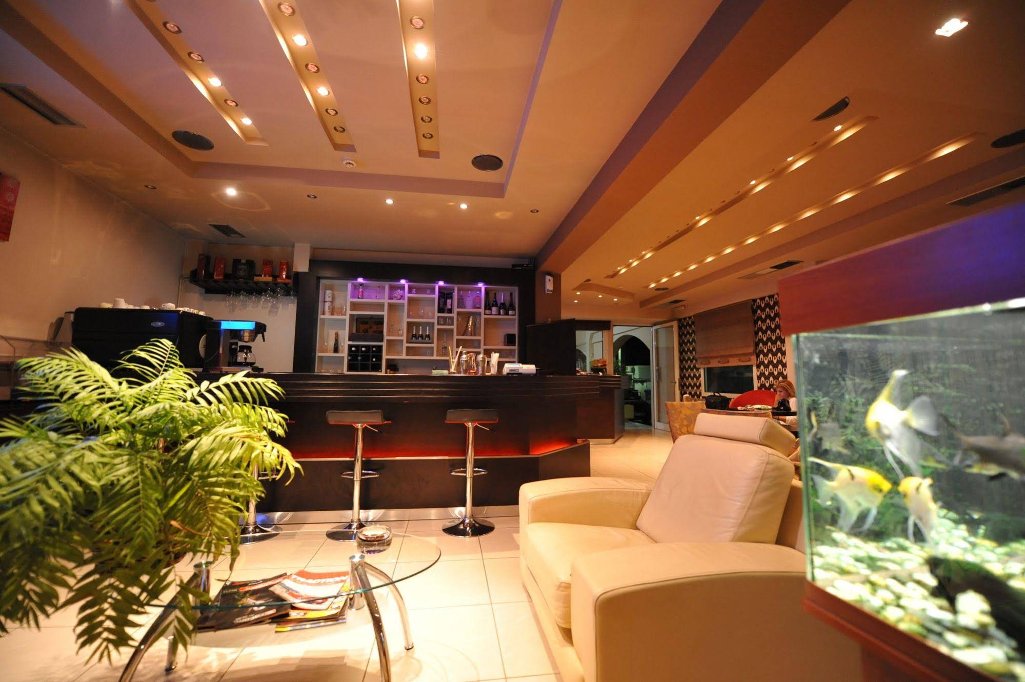 Ceragio Hotel & Apartments