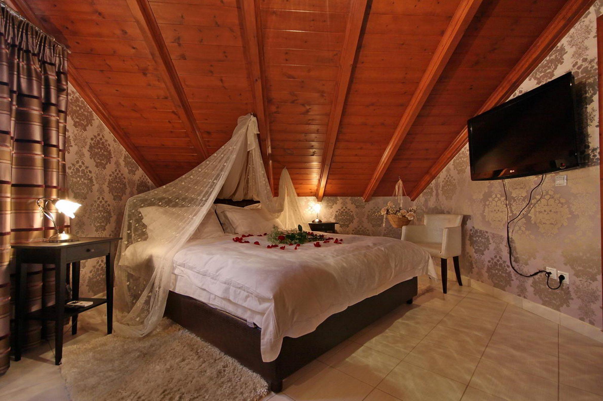 Palatino Rooms &  Apartments