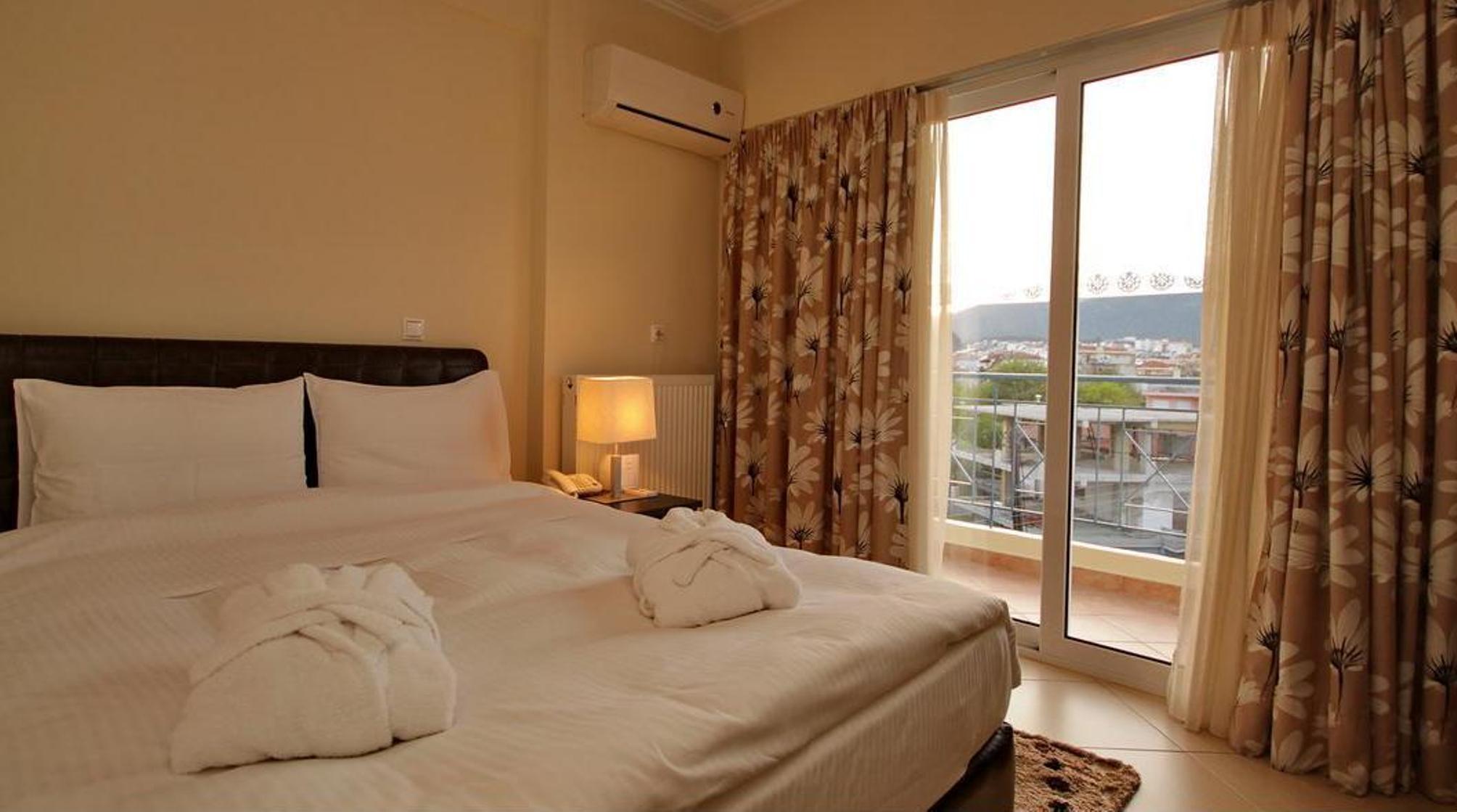 Palatino Rooms &  Apartments