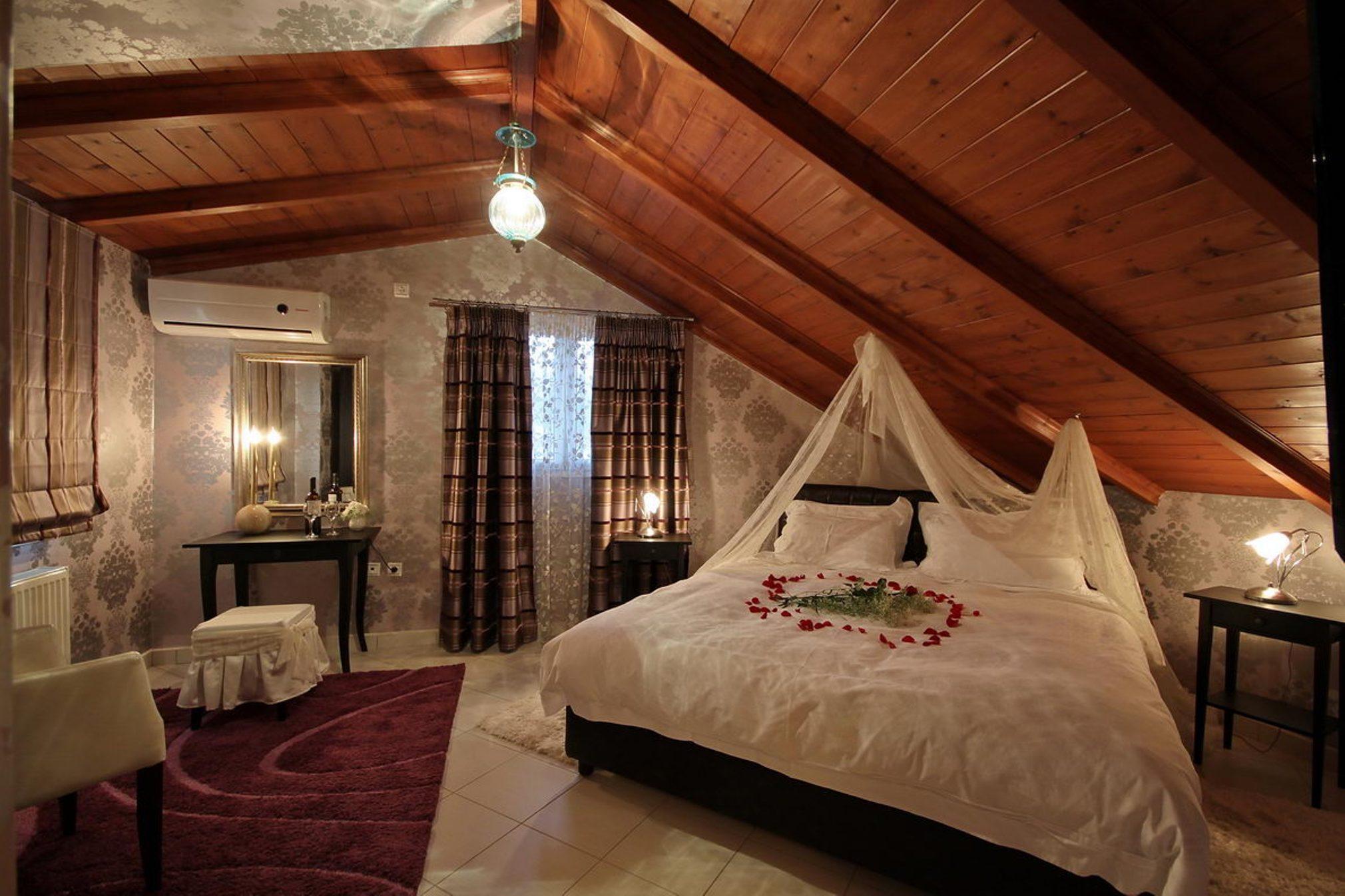 Palatino Rooms &  Apartments