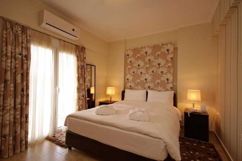 Palatino Rooms &  Apartments