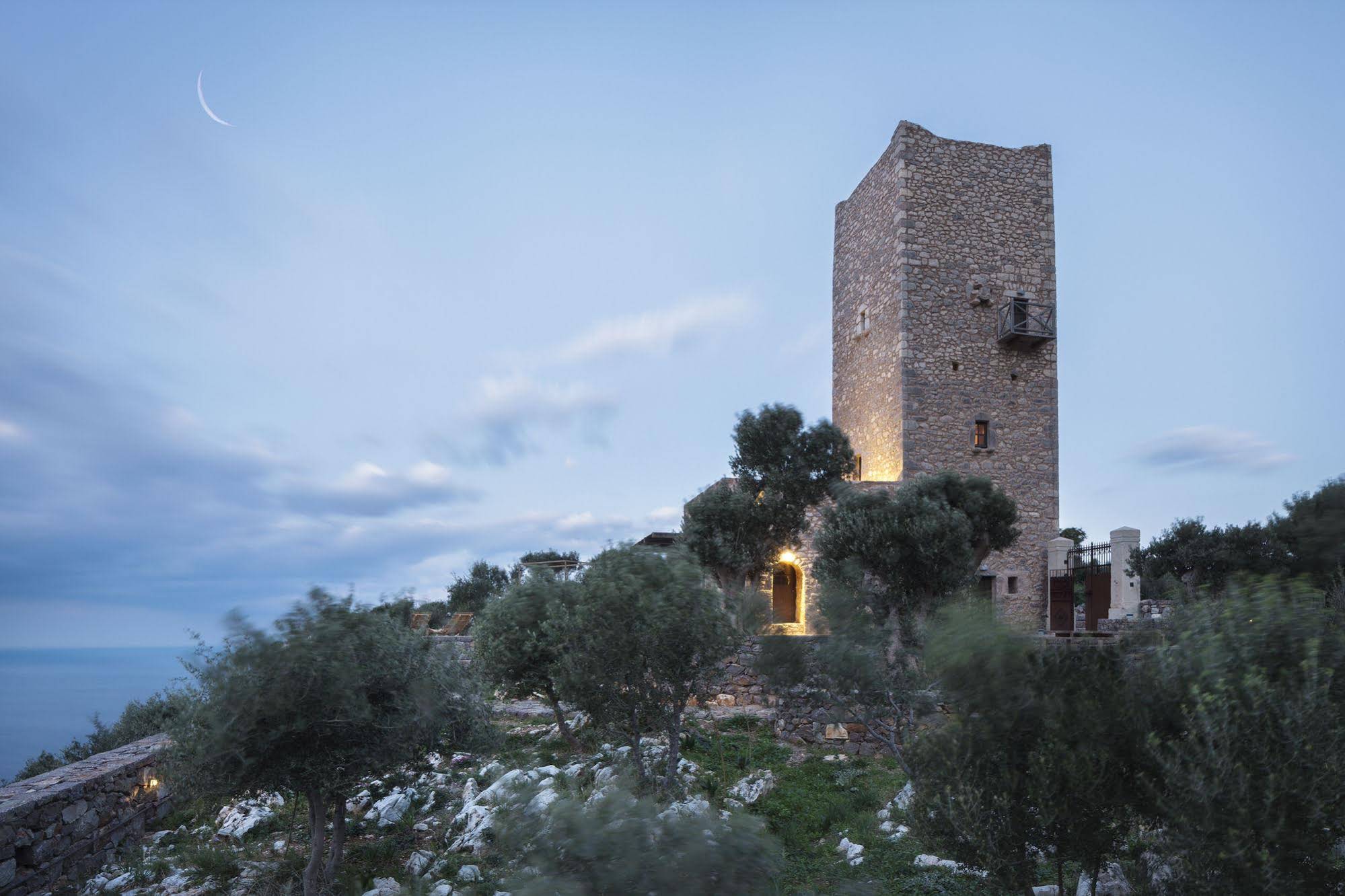 Tainaron Blue Retreat