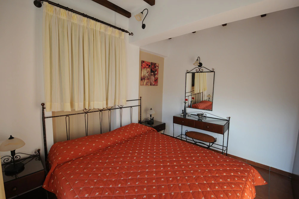 Vathi Hotel