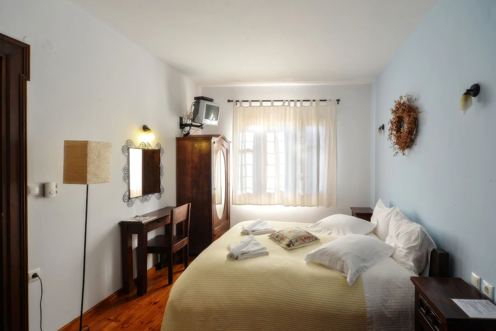 Eos Traditional Guesthouse