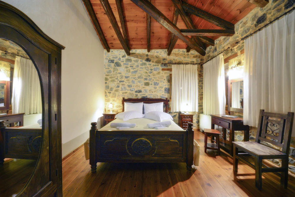 Eos Traditional Guesthouse