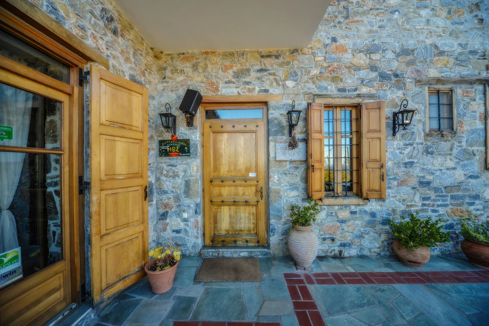 Eos Traditional Guesthouse