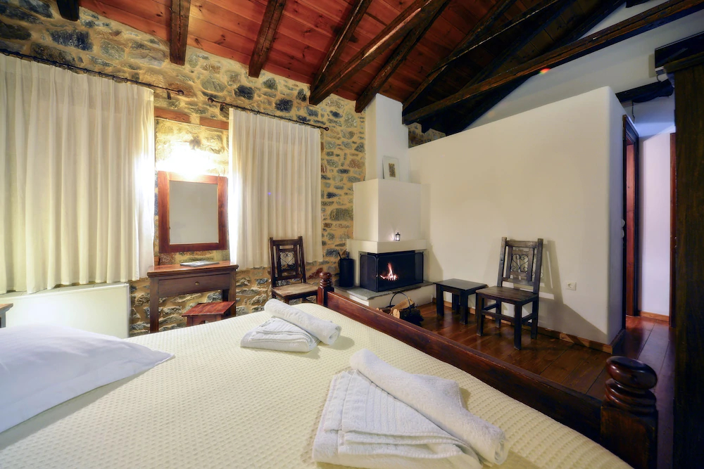 Eos Traditional Guesthouse