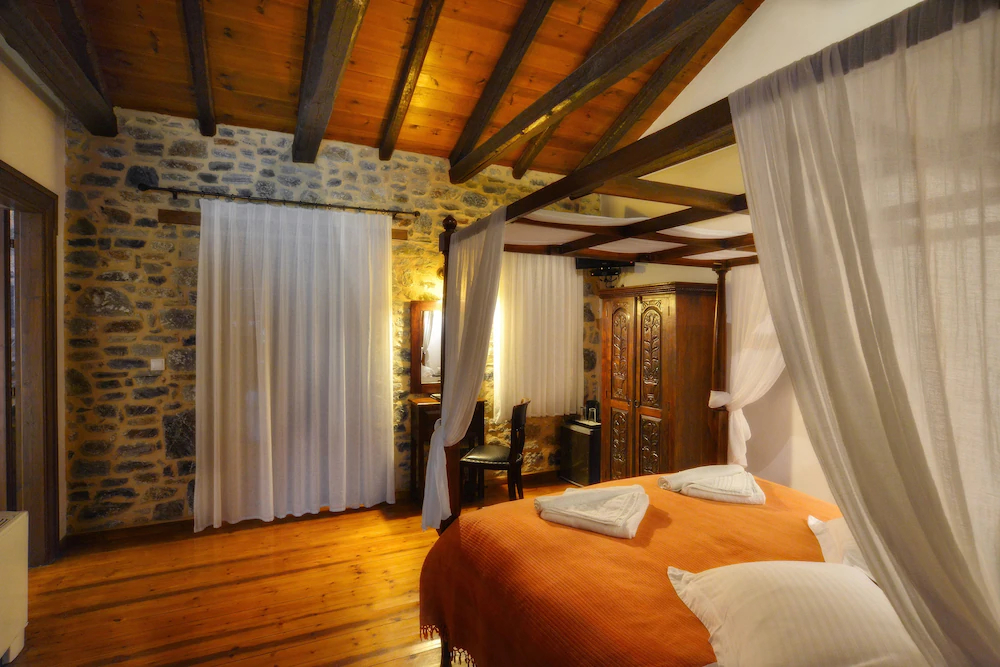 Eos Traditional Guesthouse