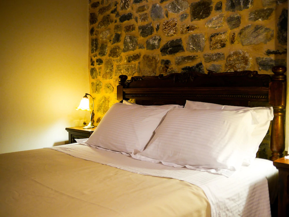 Eos Traditional Guesthouse