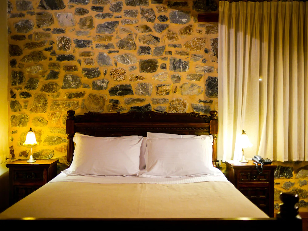 Eos Traditional Guesthouse