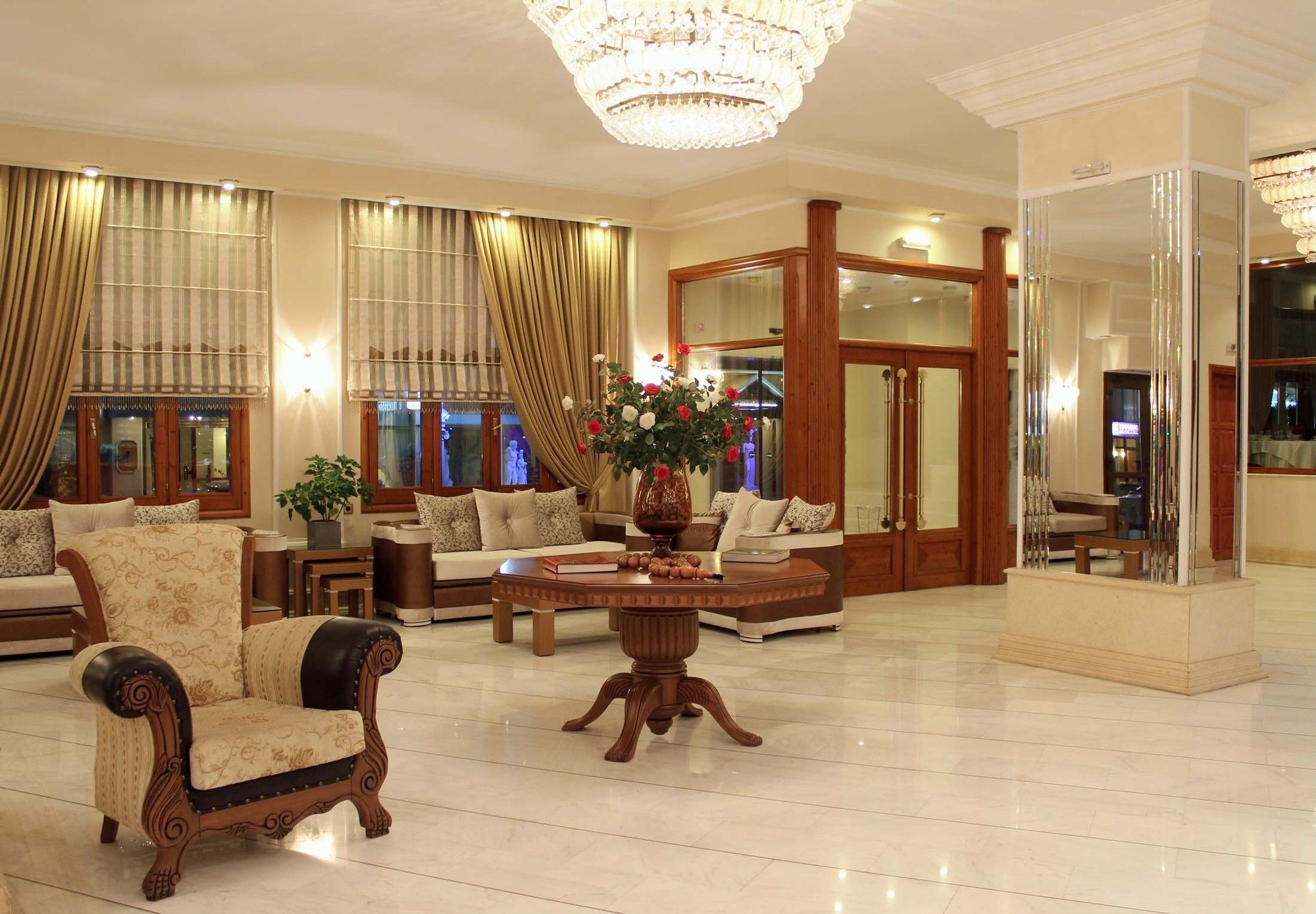 Hotel Famissi