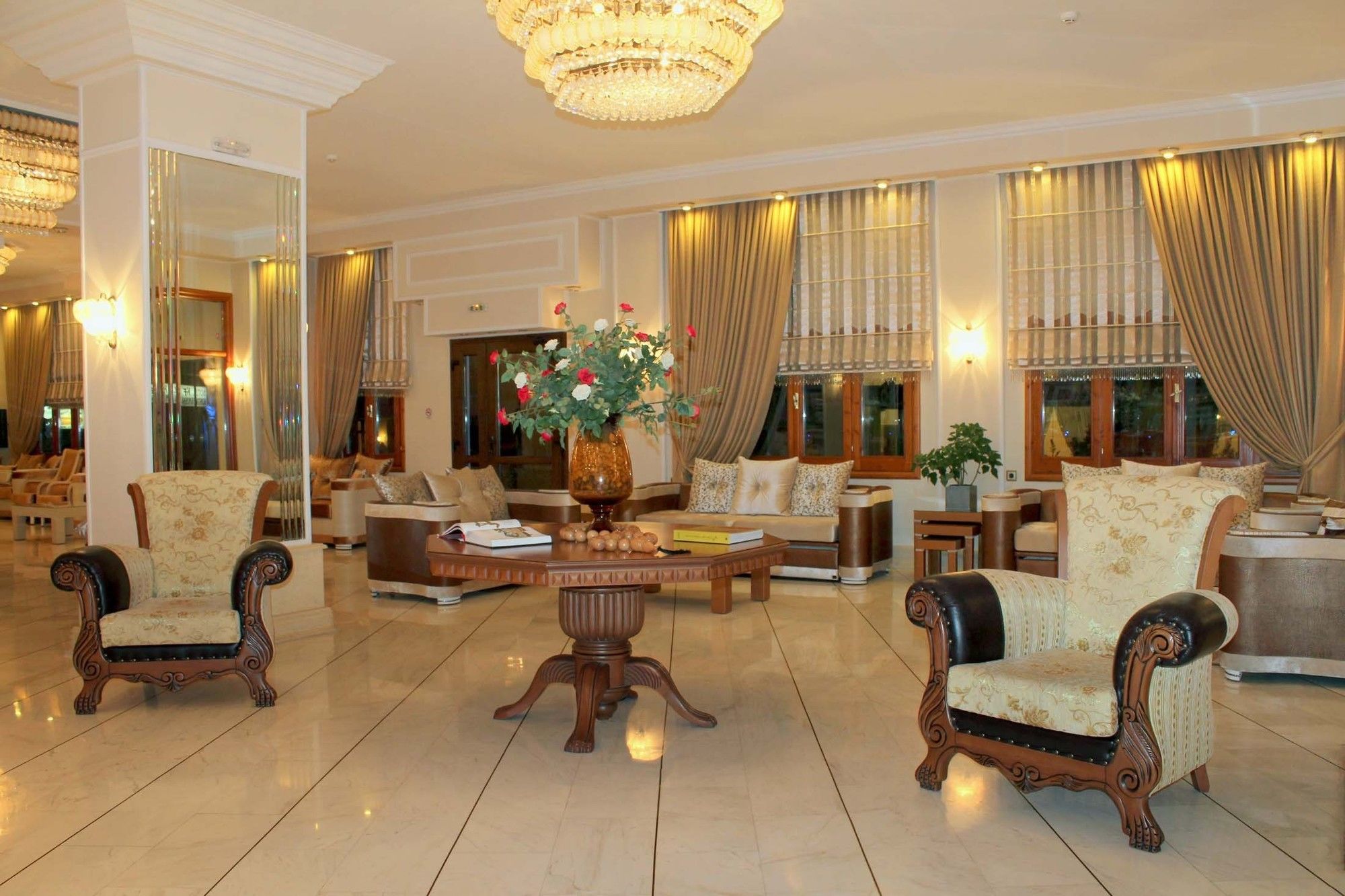 Hotel Famissi