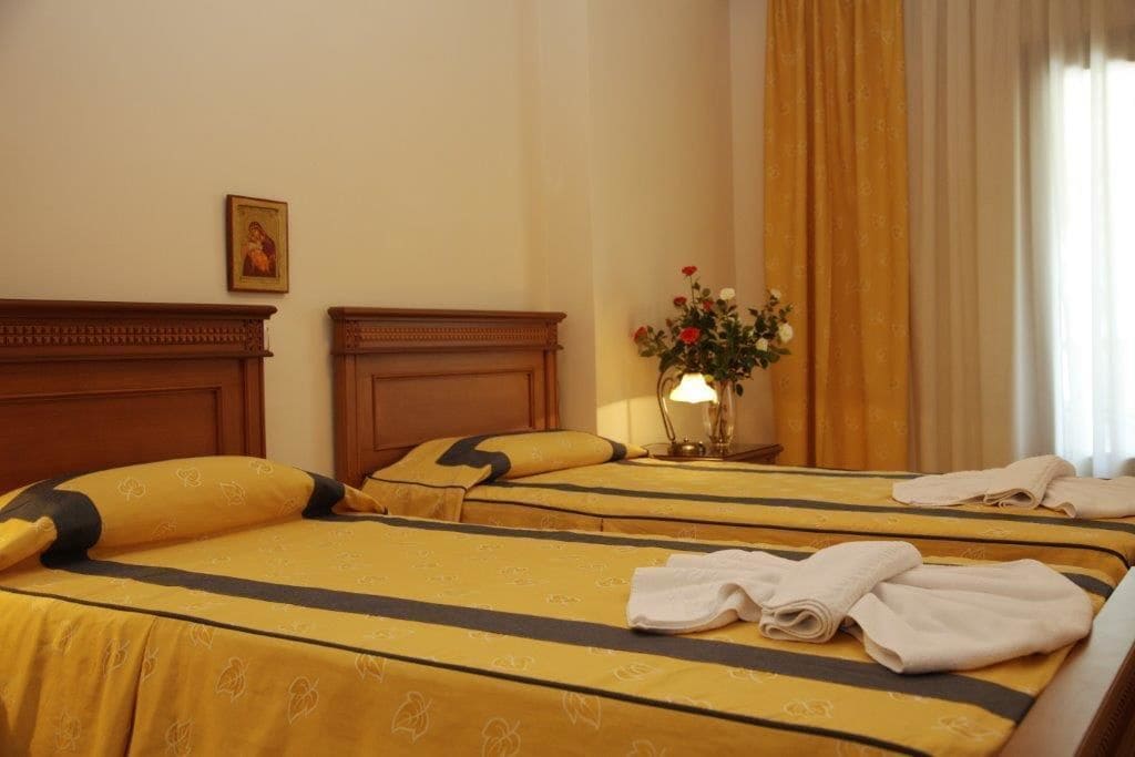 Hotel Famissi