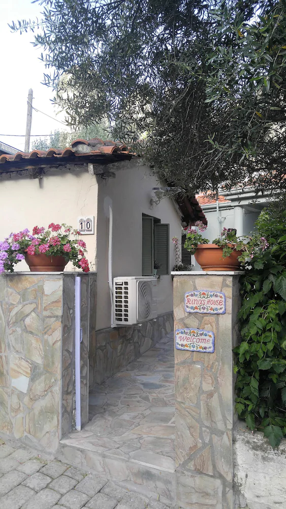 Rina's House Meteora