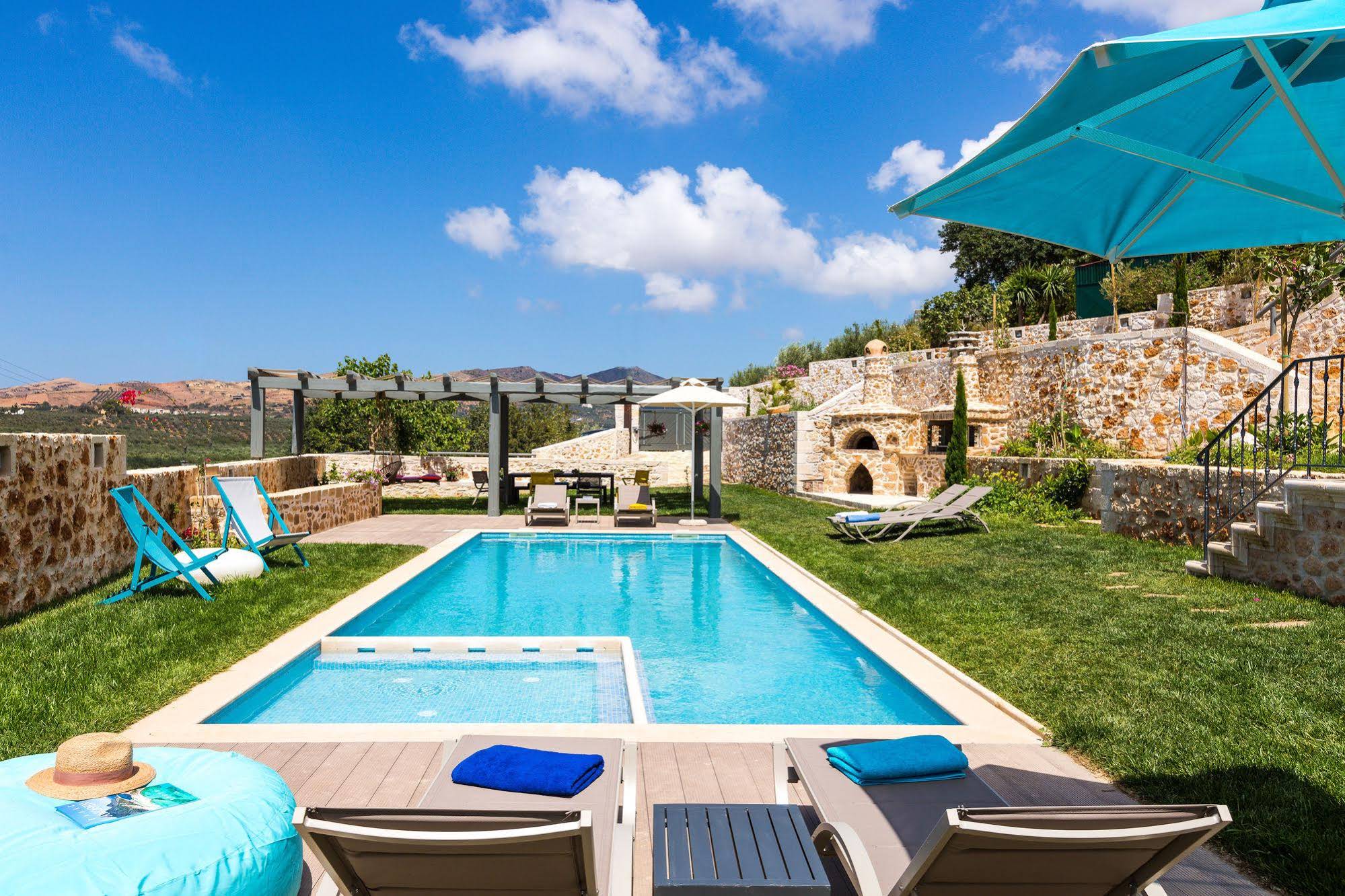 Erondas Cretan Country Villas