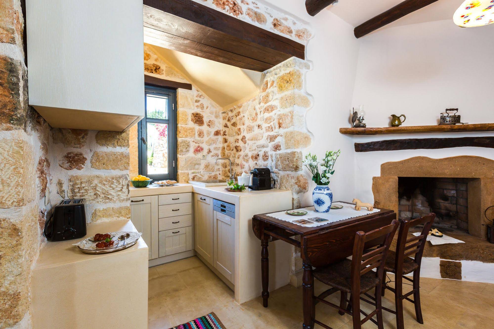 Erondas Cretan Country Villas