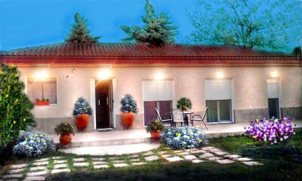 Anastasia Gardens Villa