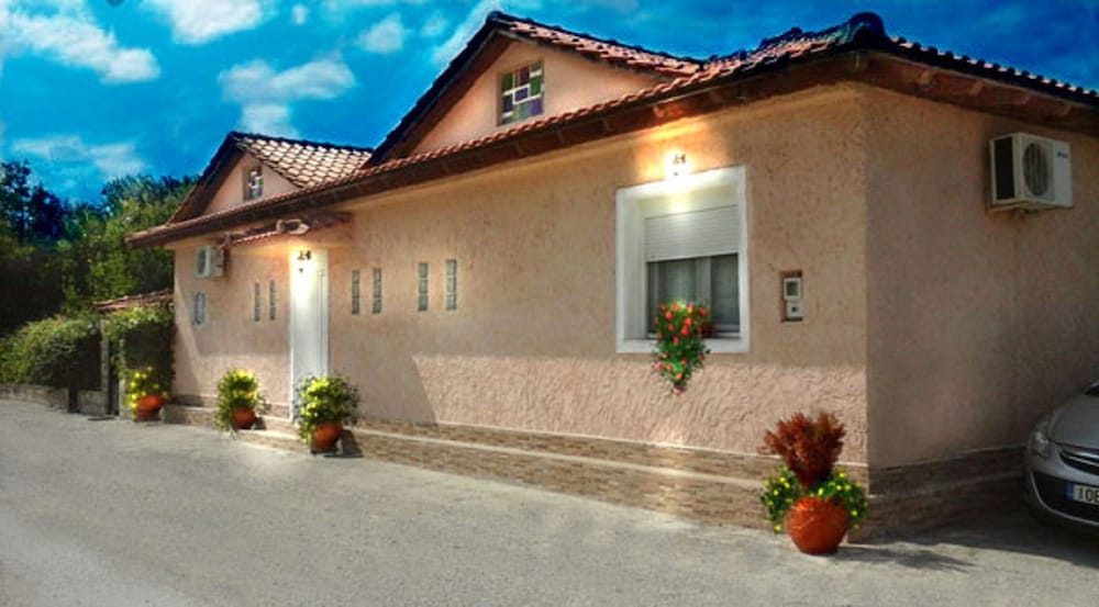 Anastasia Gardens Villa