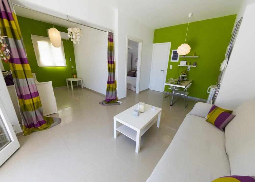 Uno Apartments