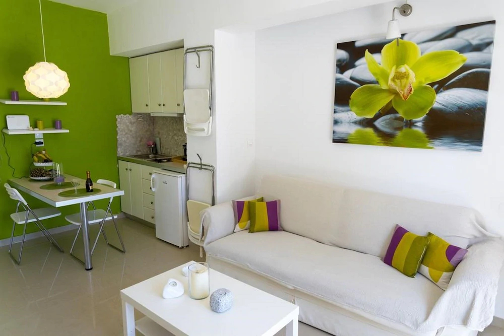 Uno Apartments