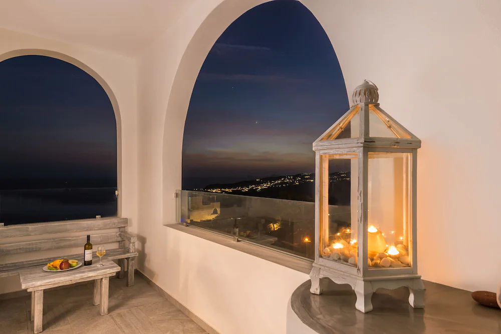 Aspronisi Luxury Villa