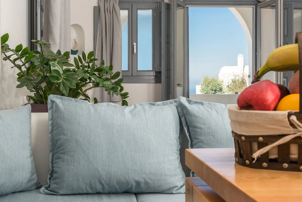 Aspronisi Luxury Villa