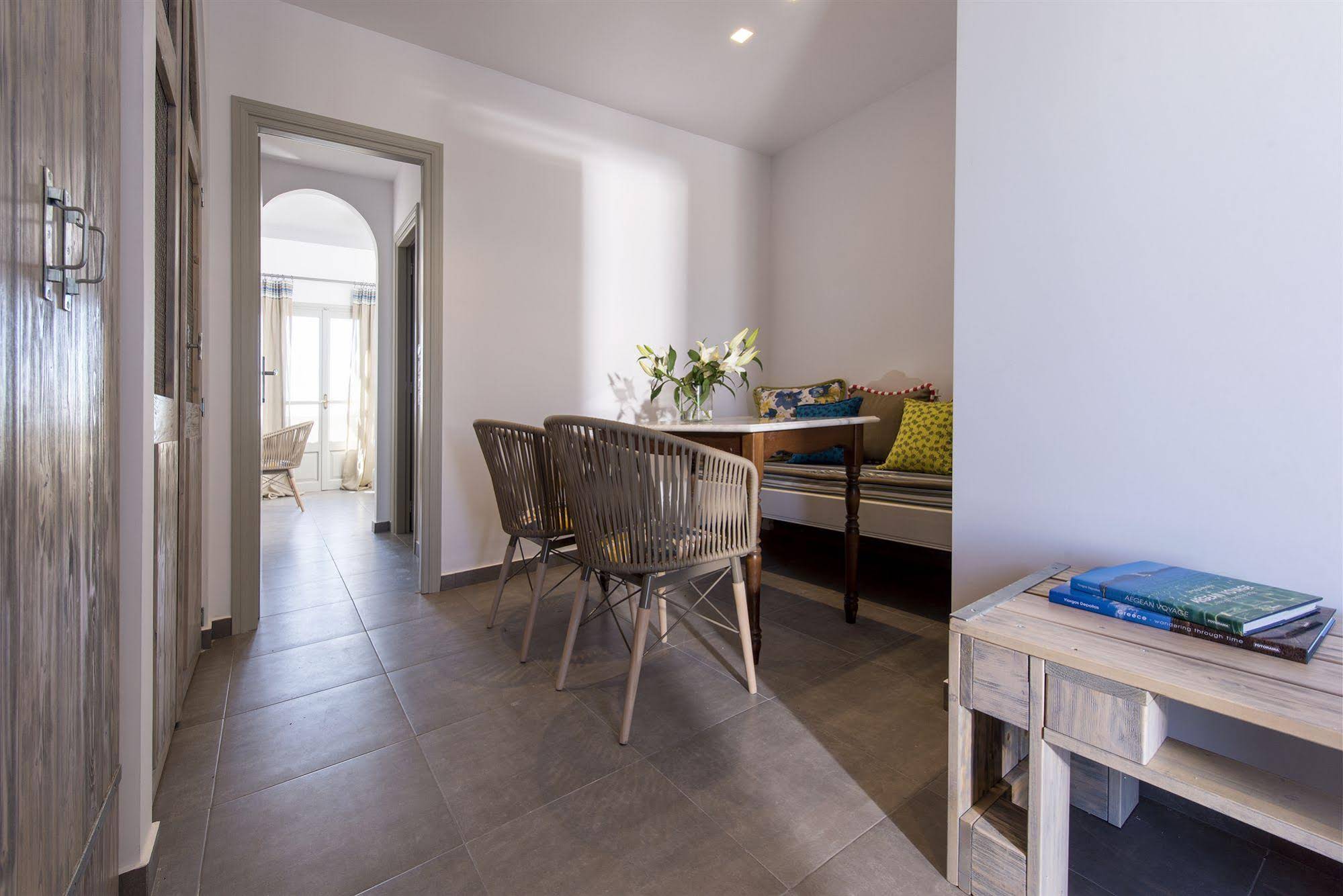 Calderas Dolphin Suites
