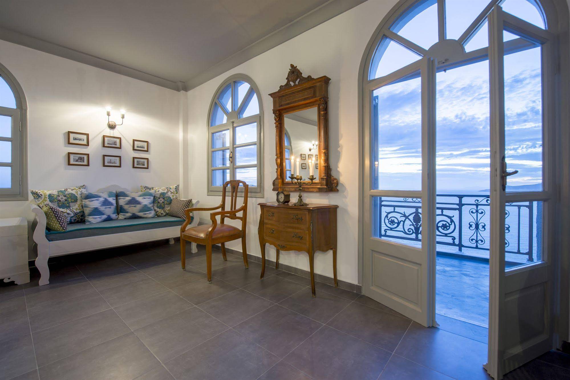 Calderas Dolphin Suites