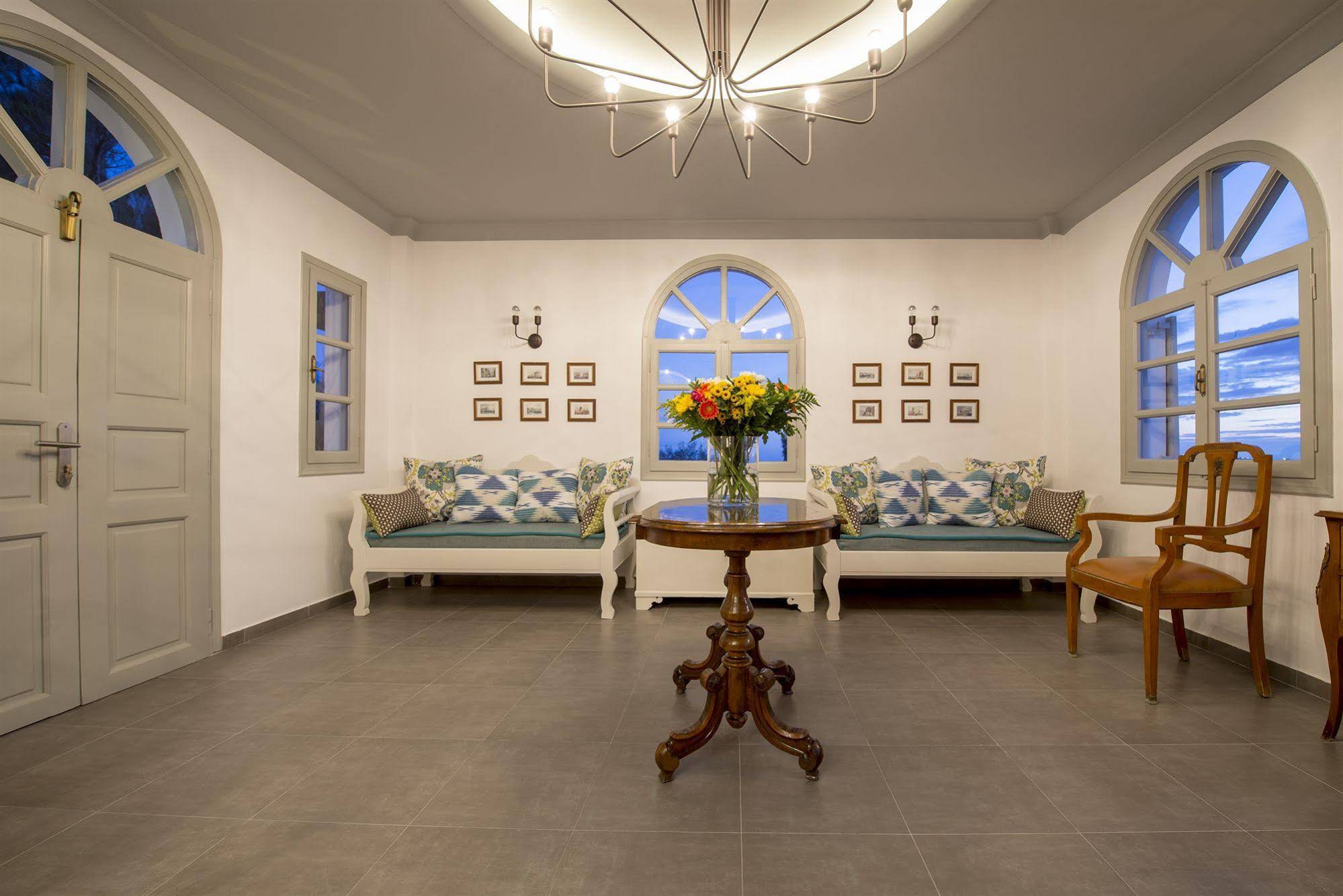 Calderas Dolphin Suites