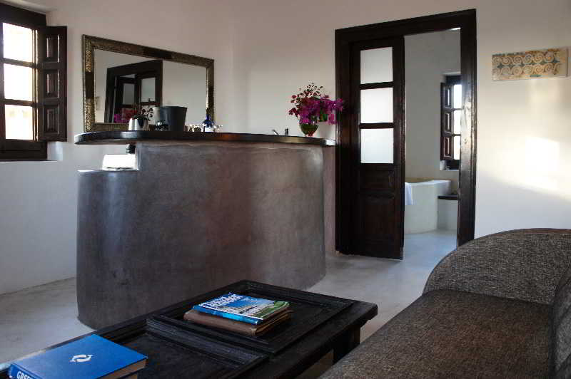 Santorini Heritage Villas & Mansions