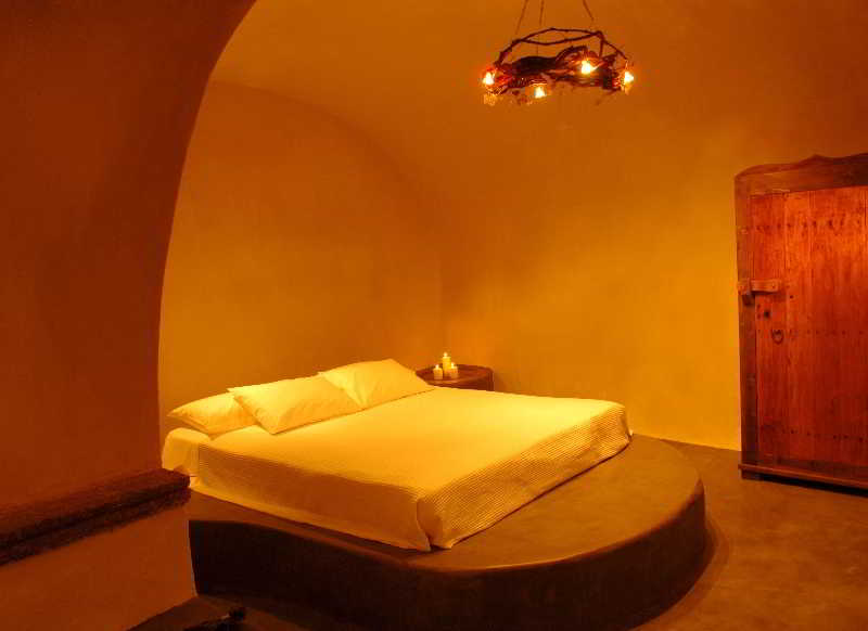 Santorini Heritage Villas & Mansions