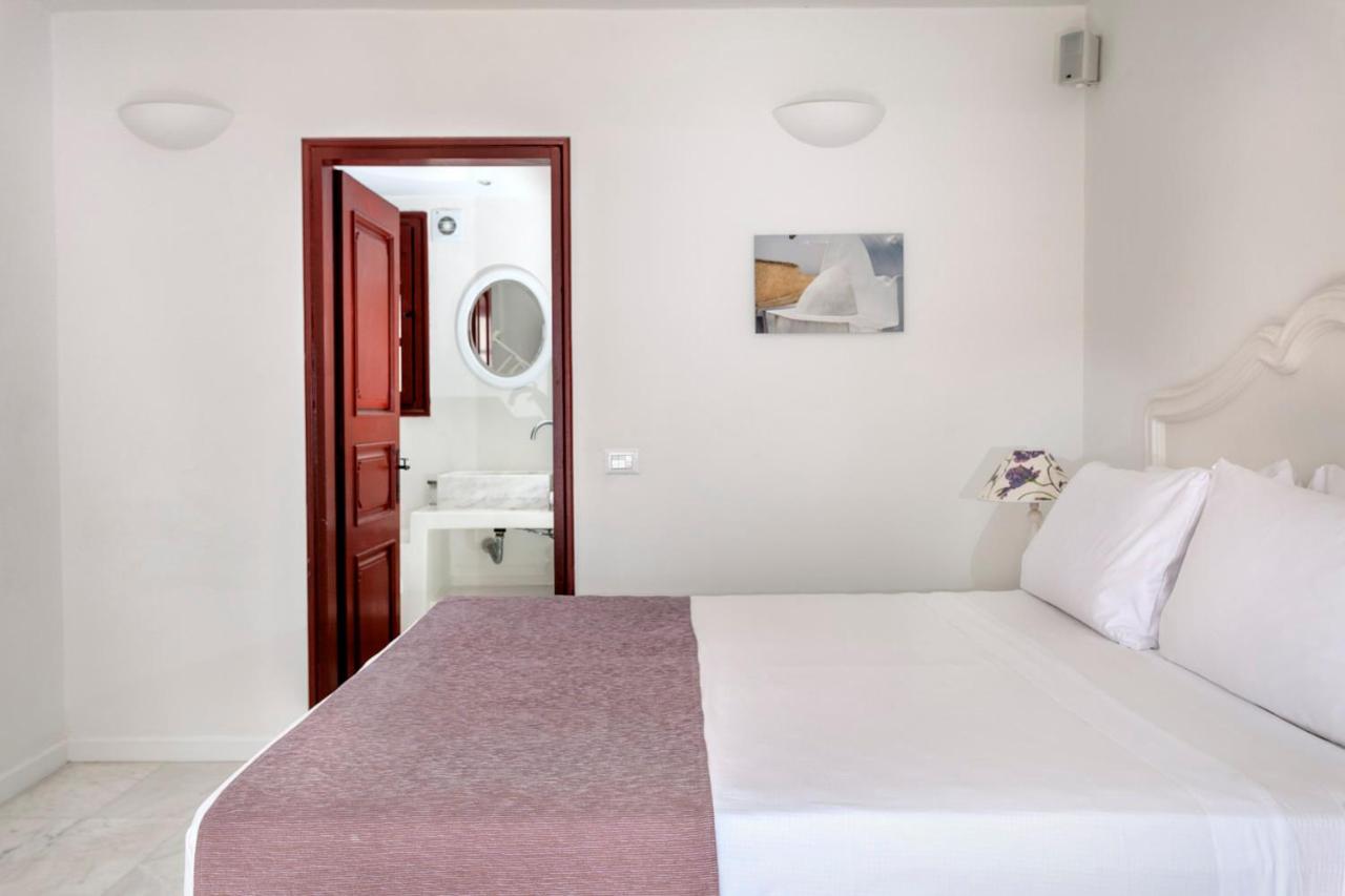 Vedema, a Luxury Collection Resort, Santorini