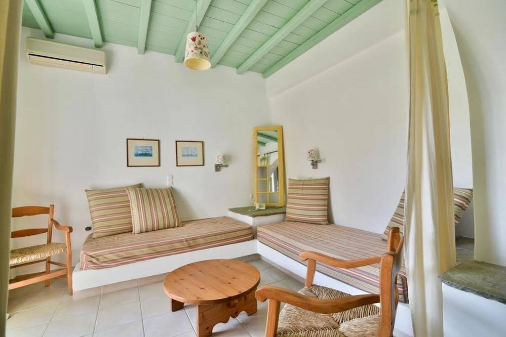 Golden Beach Hotel & Apartments