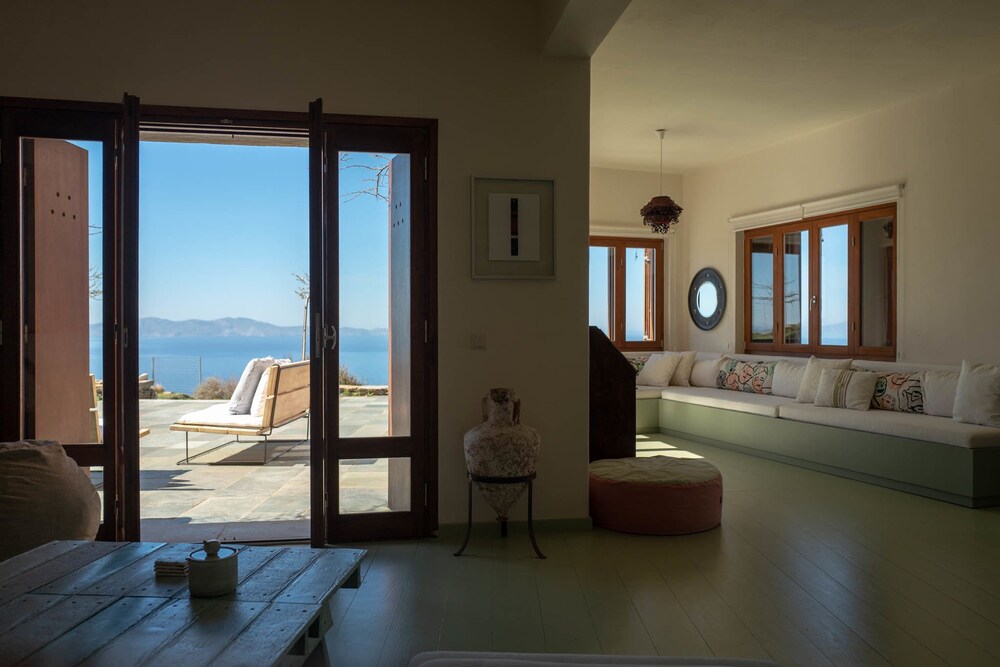 Tinos Sky House