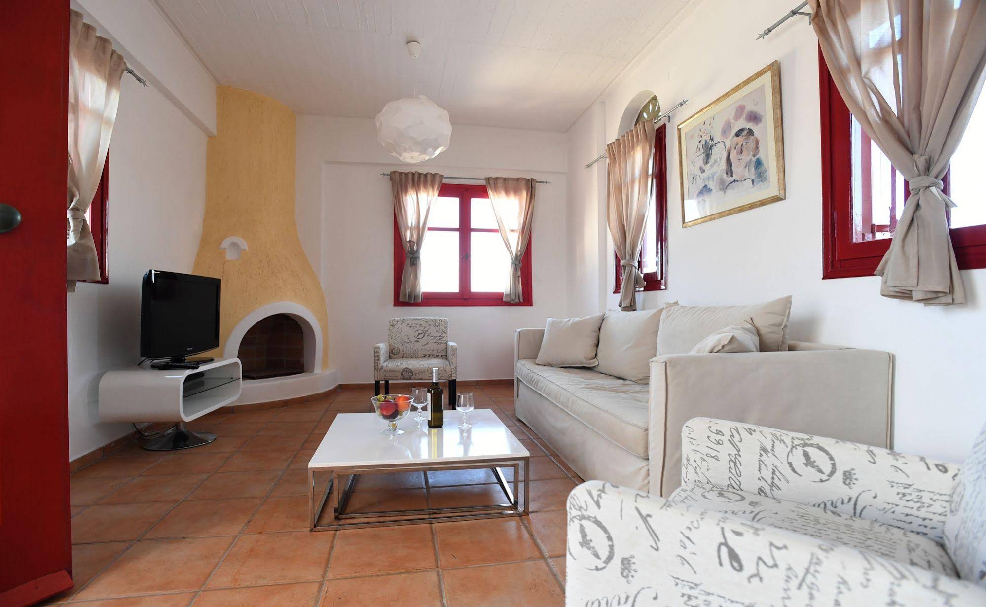 Glafki Studios & Suites