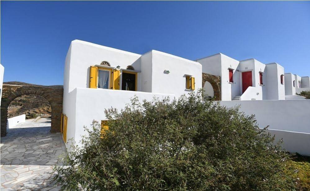 Glafki Studios & Suites