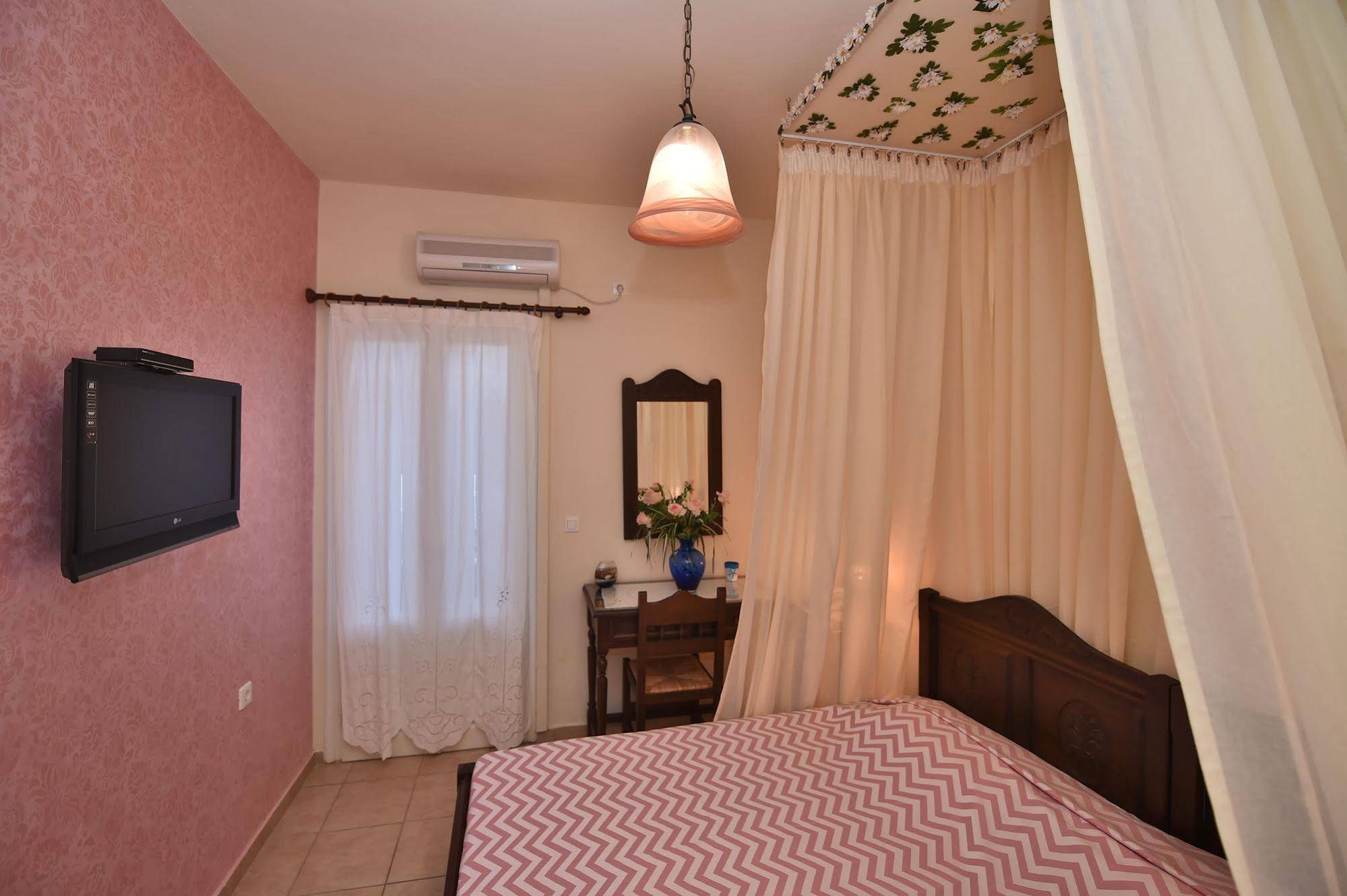 Matas Apartments