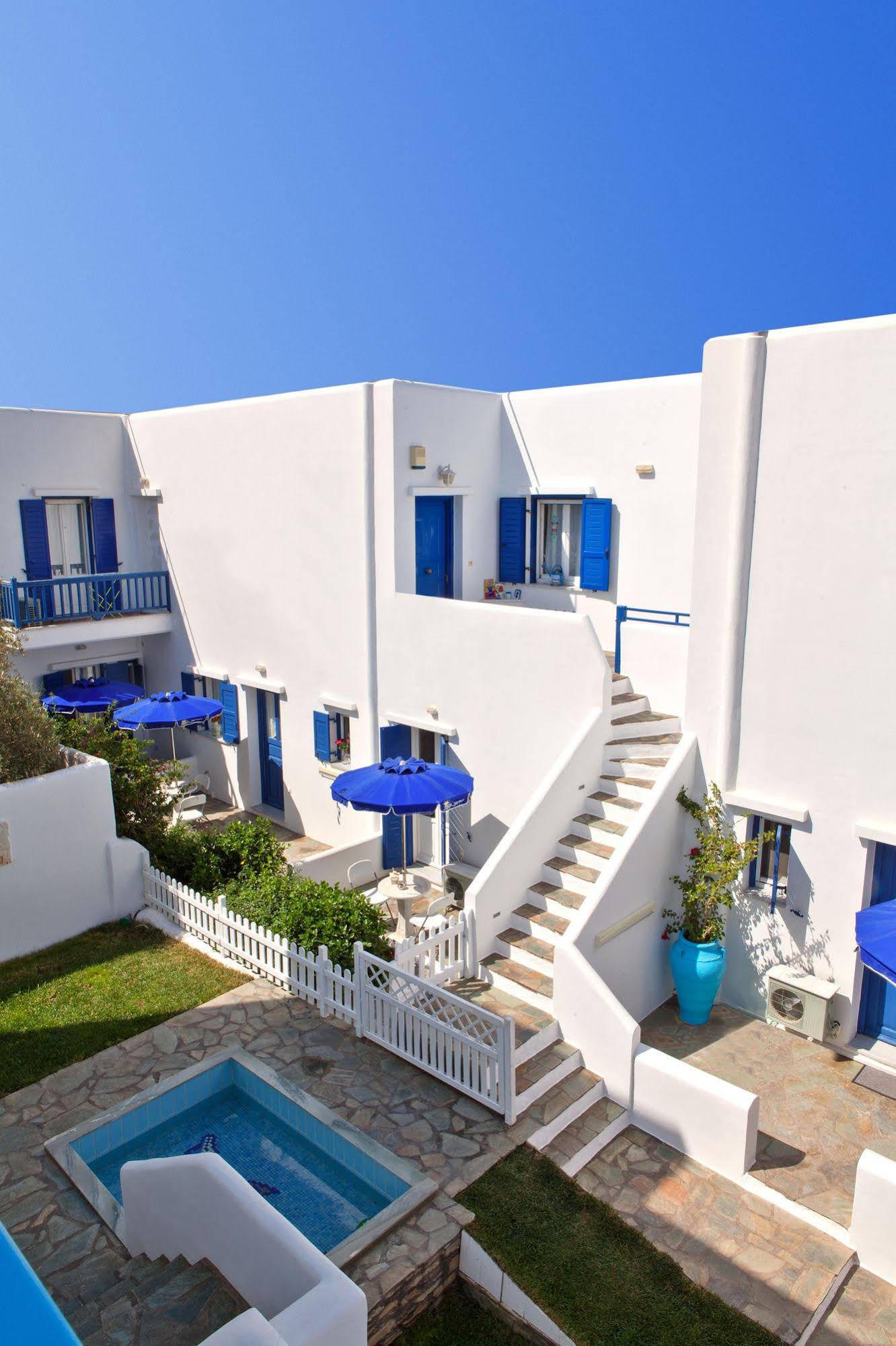 Matas Apartments