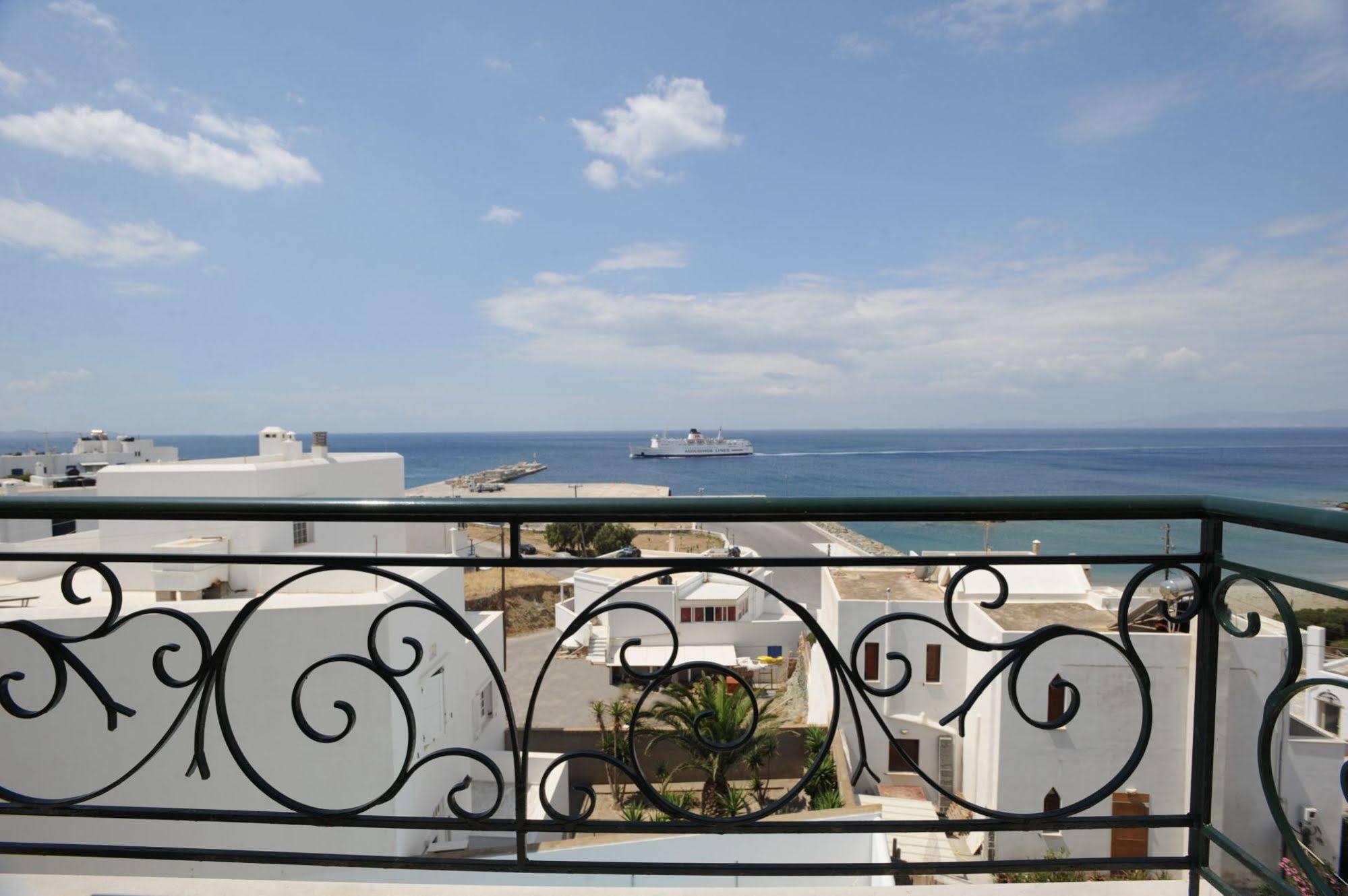 Tinos Resort