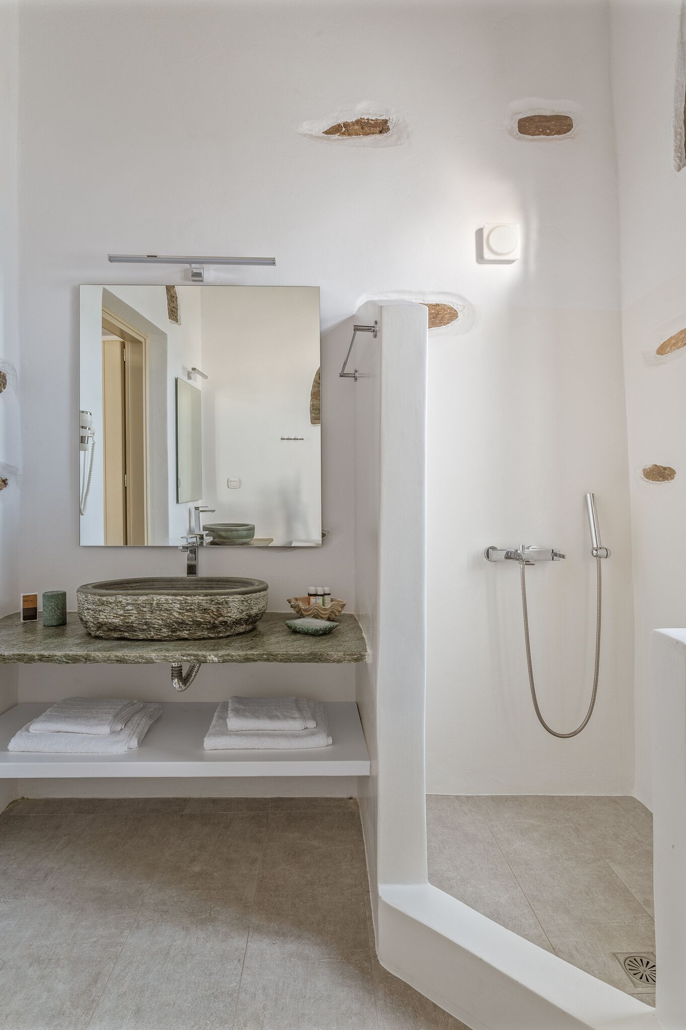 Ursa Major Suites