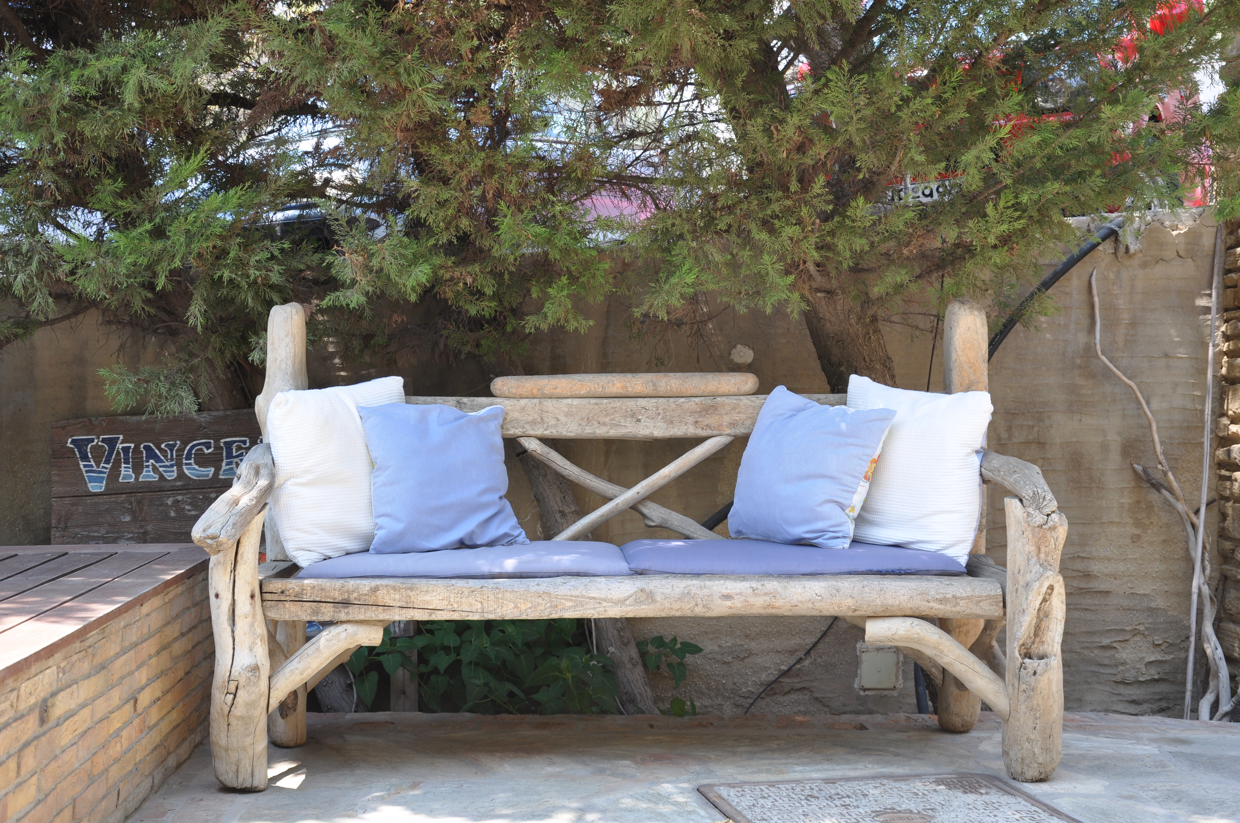 Vincenzo Family Rooms